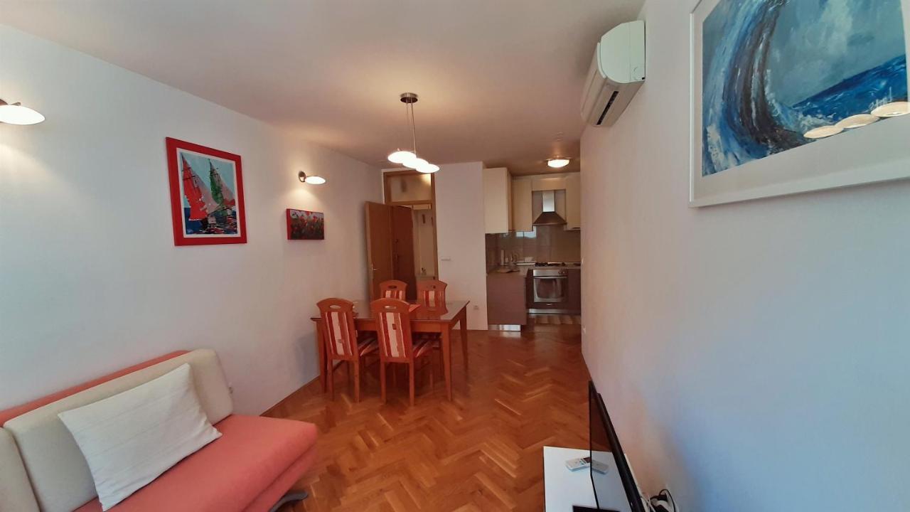 Apartment Jen Omiš Екстериор снимка