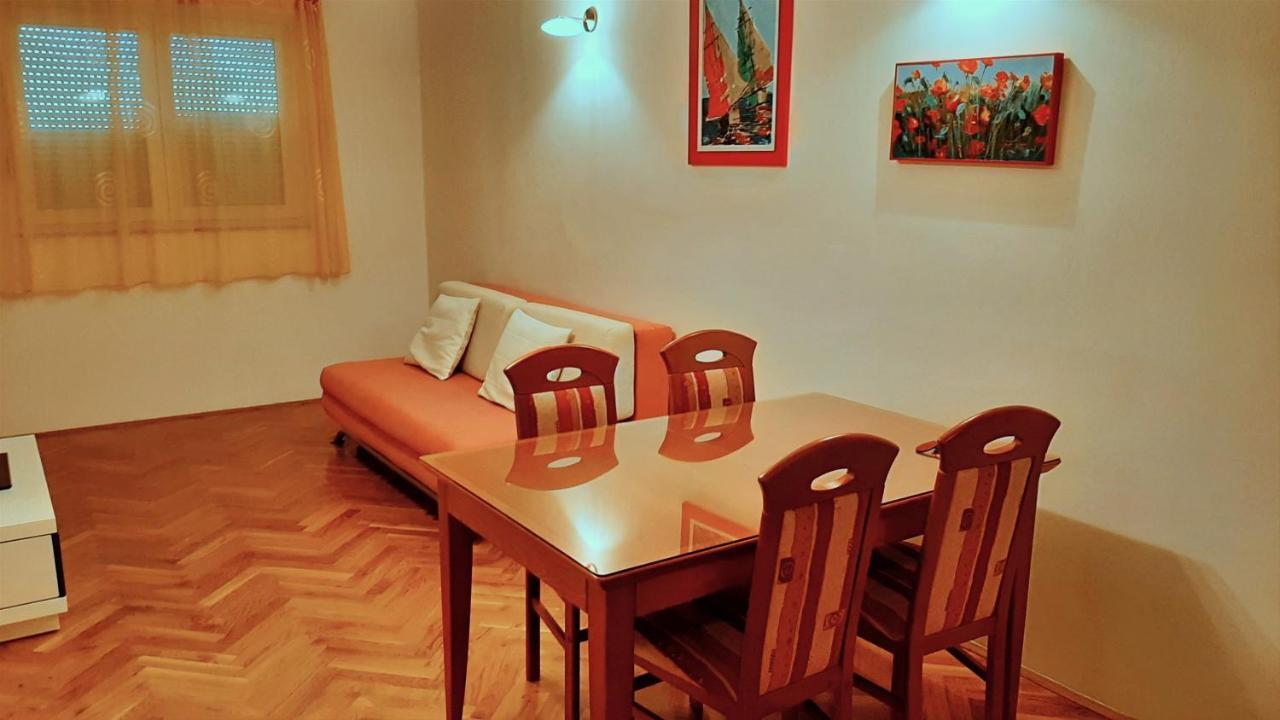 Apartment Jen Omiš Екстериор снимка