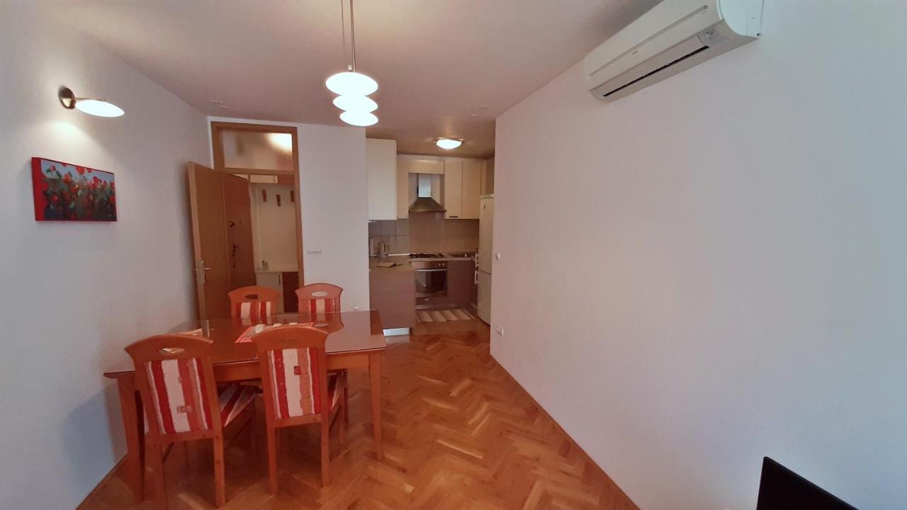 Apartment Jen Omiš Екстериор снимка