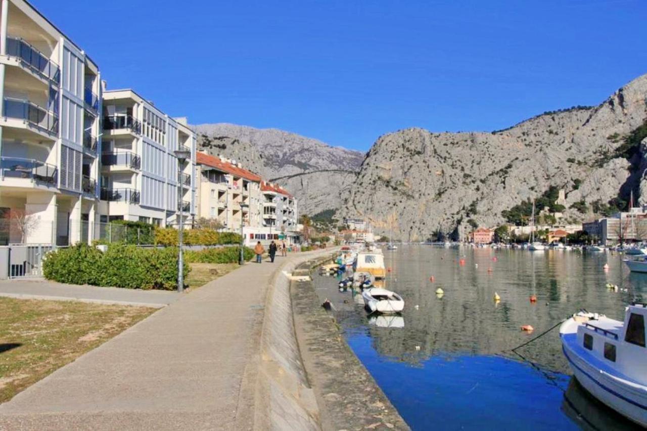 Apartment Jen Omiš Екстериор снимка