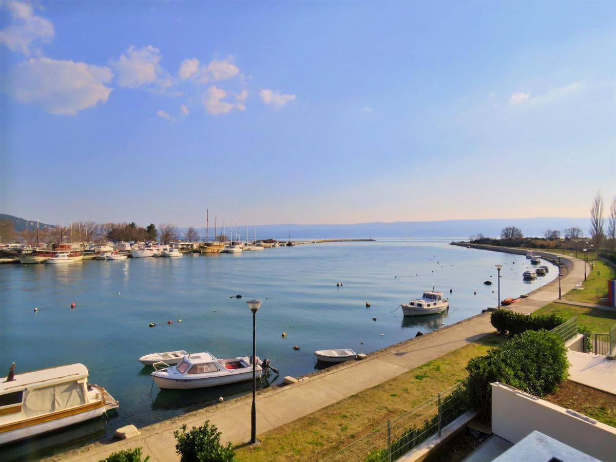 Apartment Jen Omiš Екстериор снимка